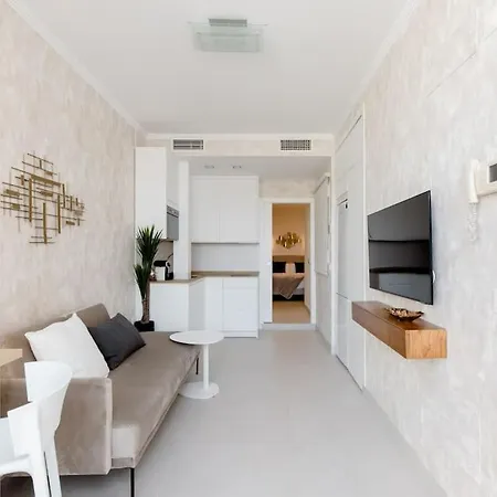 アパート Atico C/ Adriano_catedral. *